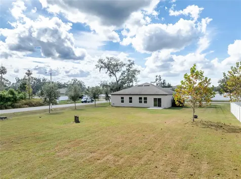 807 Garden Oaks Square Seffner FL 33584