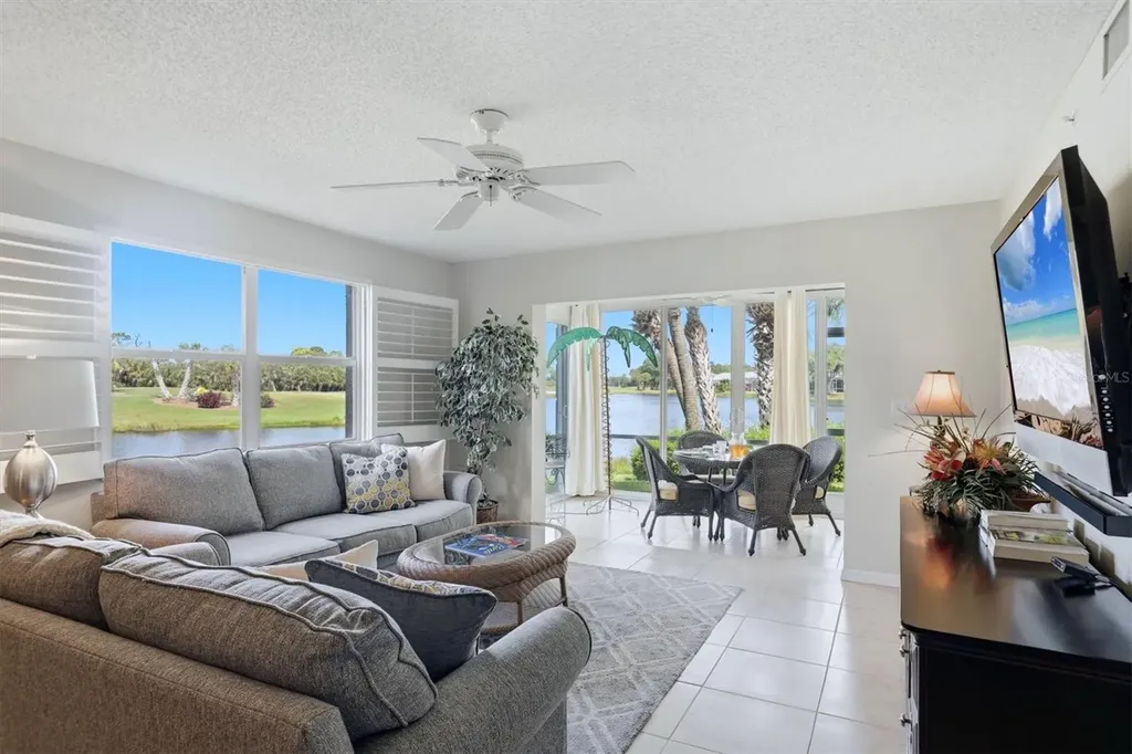 9320 Clubside Circle Sarasota FL 34238