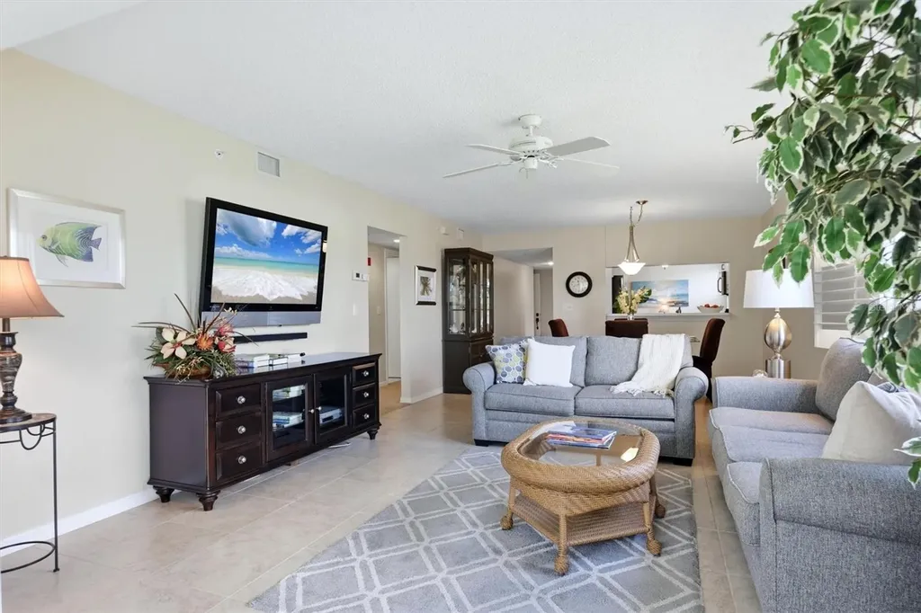 9320 Clubside Circle Sarasota FL 34238