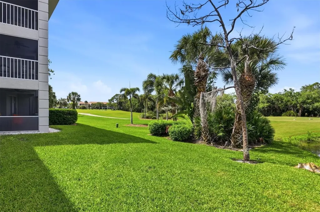 9320 Clubside Circle Sarasota FL 34238