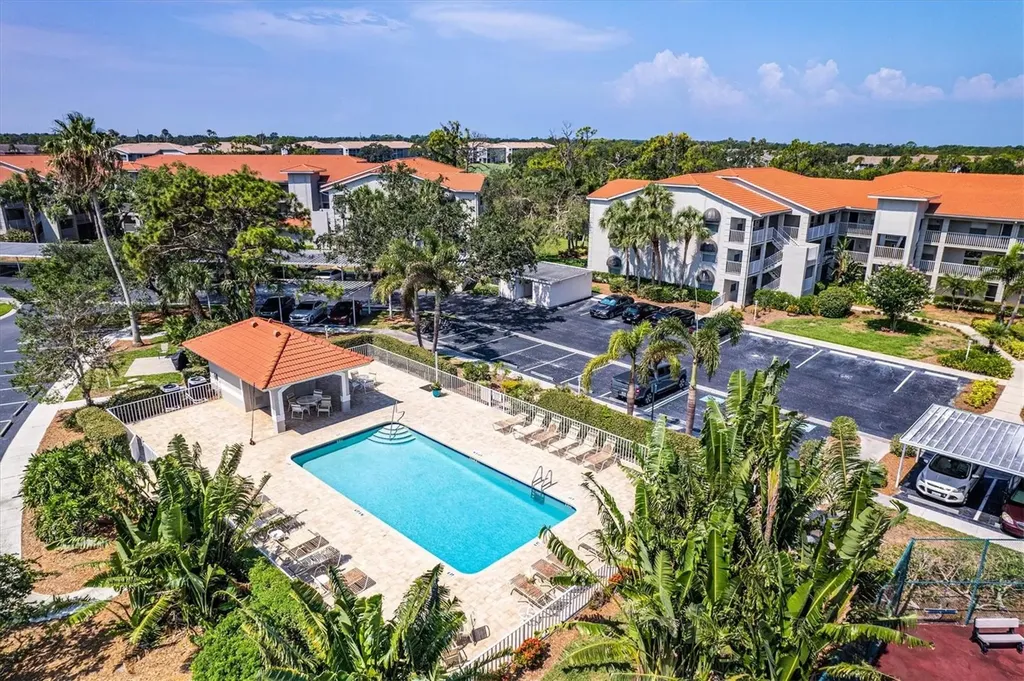 9320 Clubside Circle Sarasota FL 34238