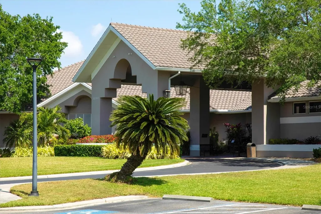 9320 Clubside Circle Sarasota FL 34238