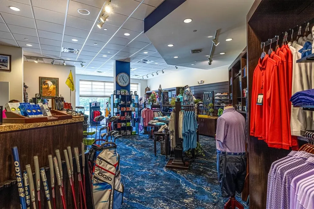 9320 Clubside Circle Sarasota FL 34238