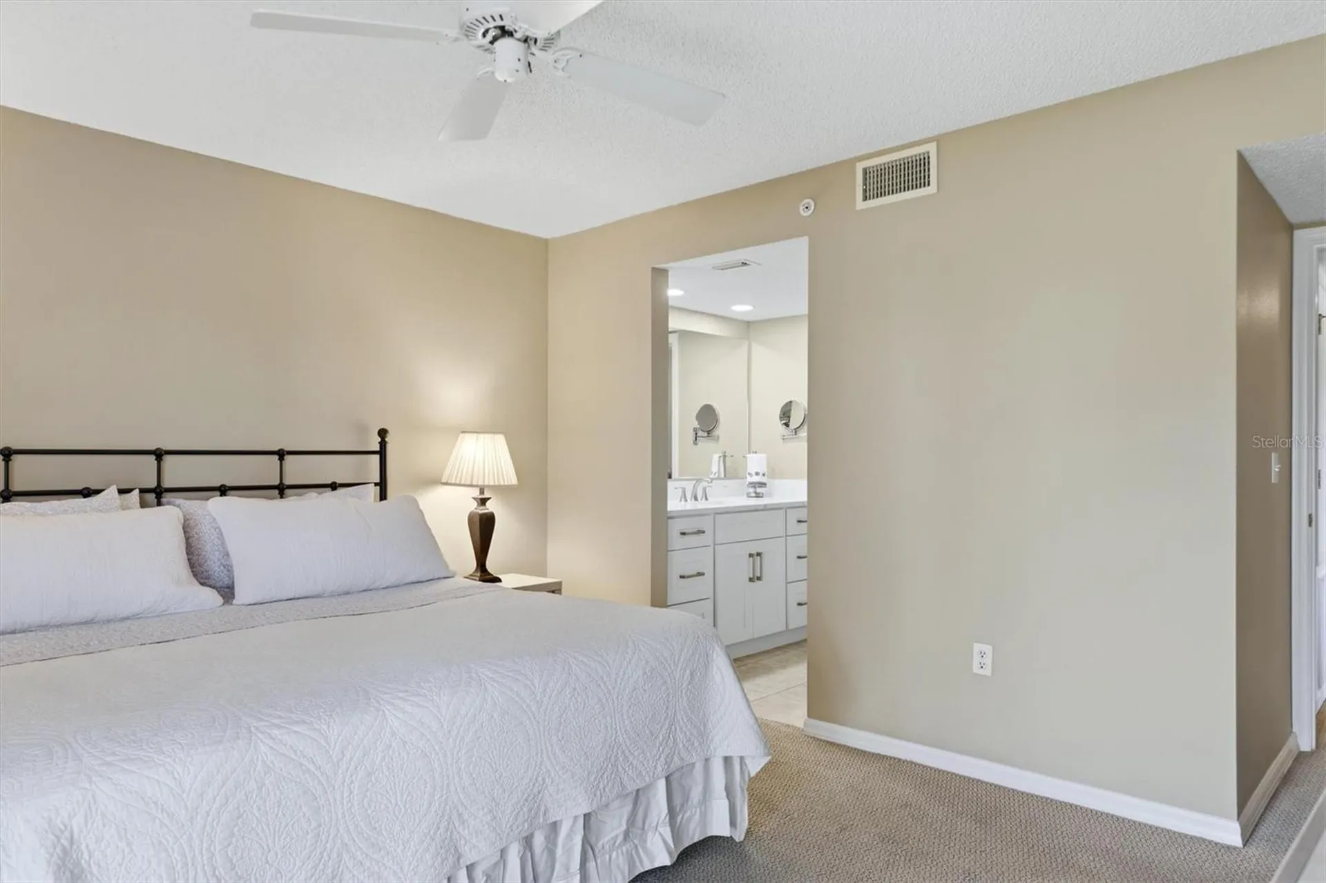 9320 Clubside Circle Sarasota FL 34238