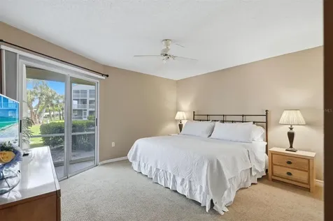 9320 Clubside Circle Sarasota FL 34238