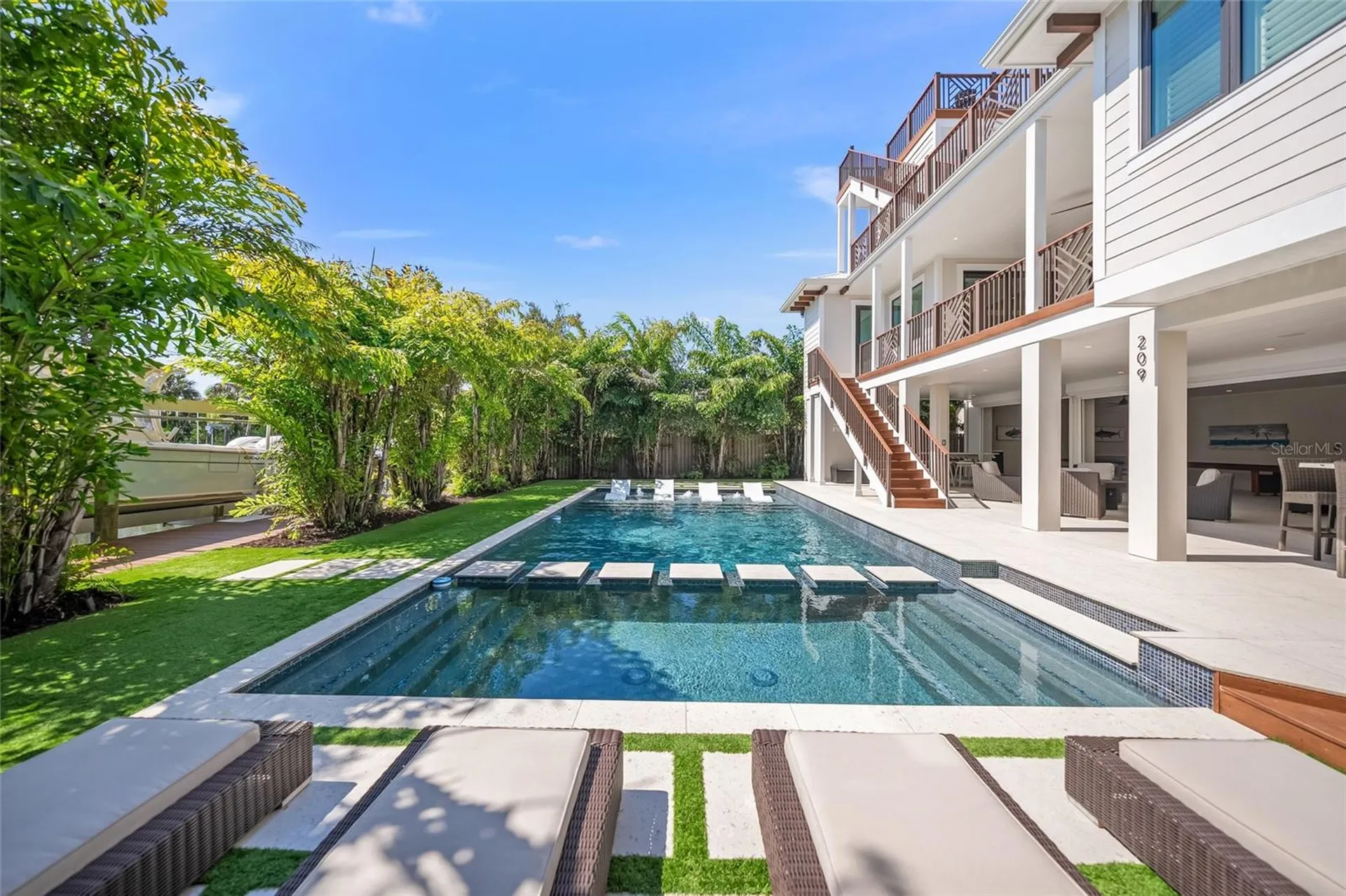 209 Willow Avenue Anna Maria FL 34216