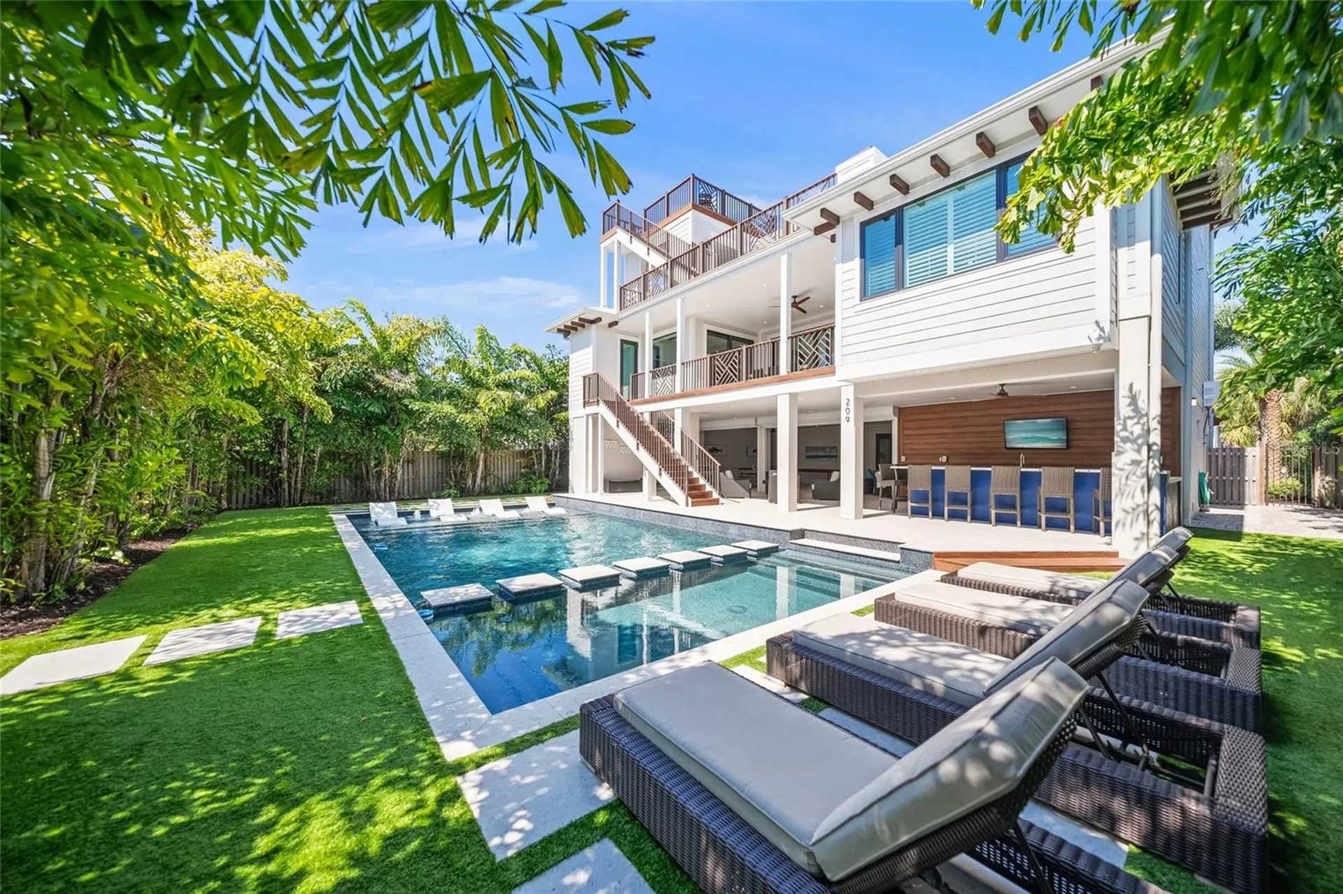 209 Willow Avenue Anna Maria FL 34216