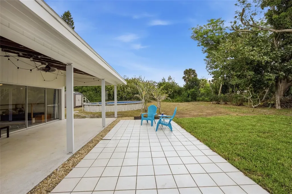 615 Fontana Lane Bradenton FL 34209