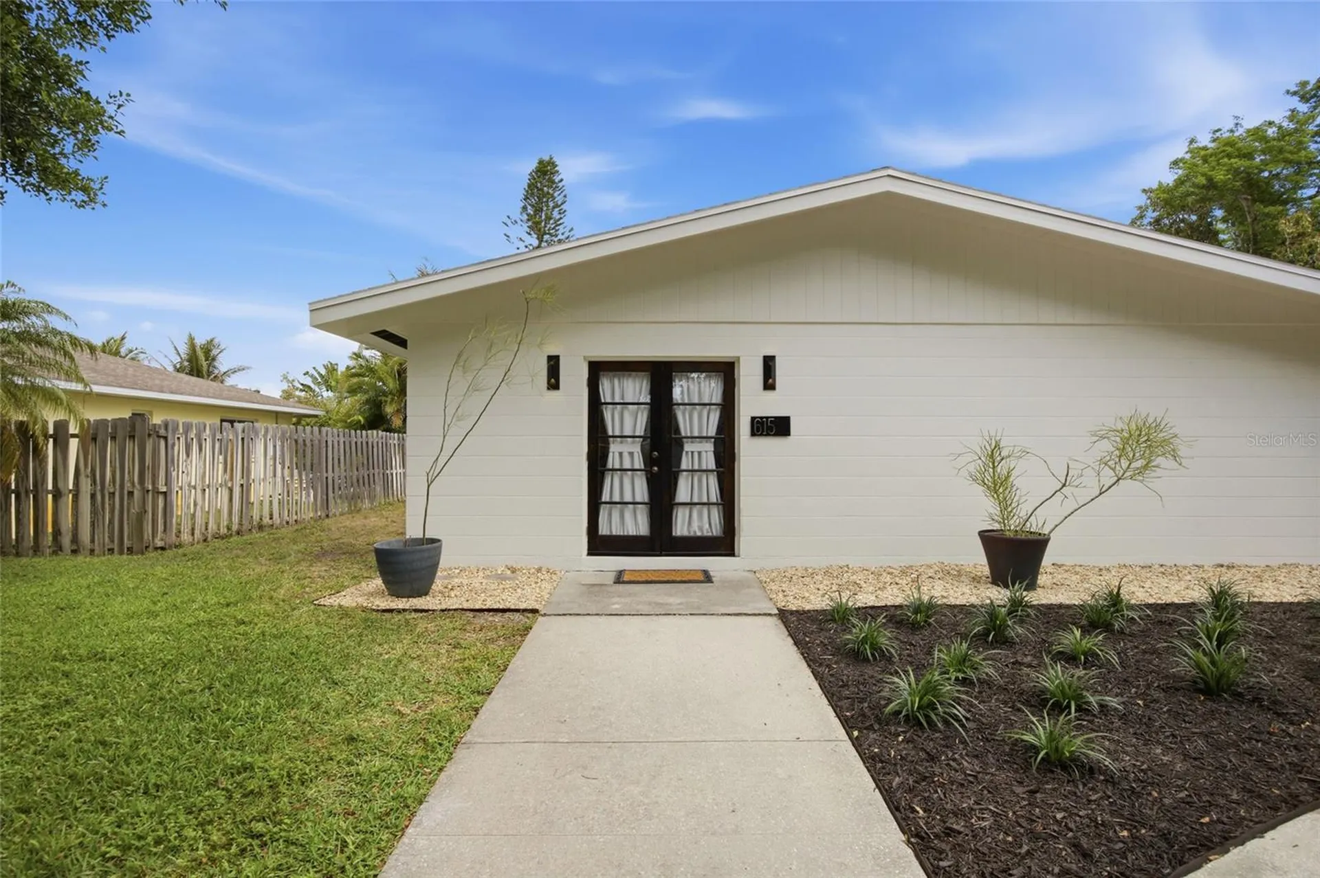 615 Fontana Lane Bradenton FL 34209