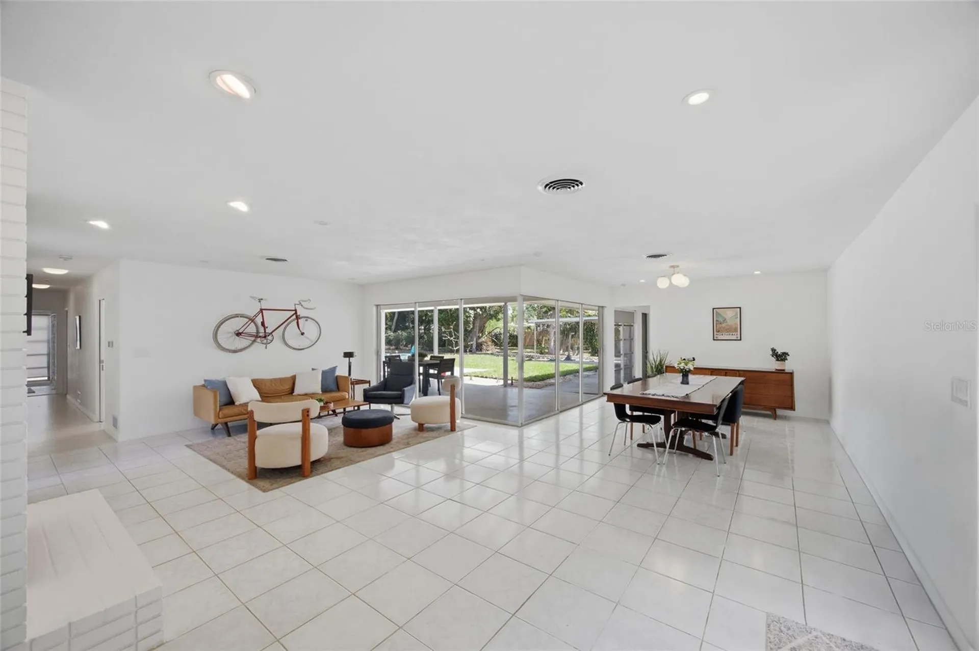 615 Fontana Lane Bradenton FL 34209