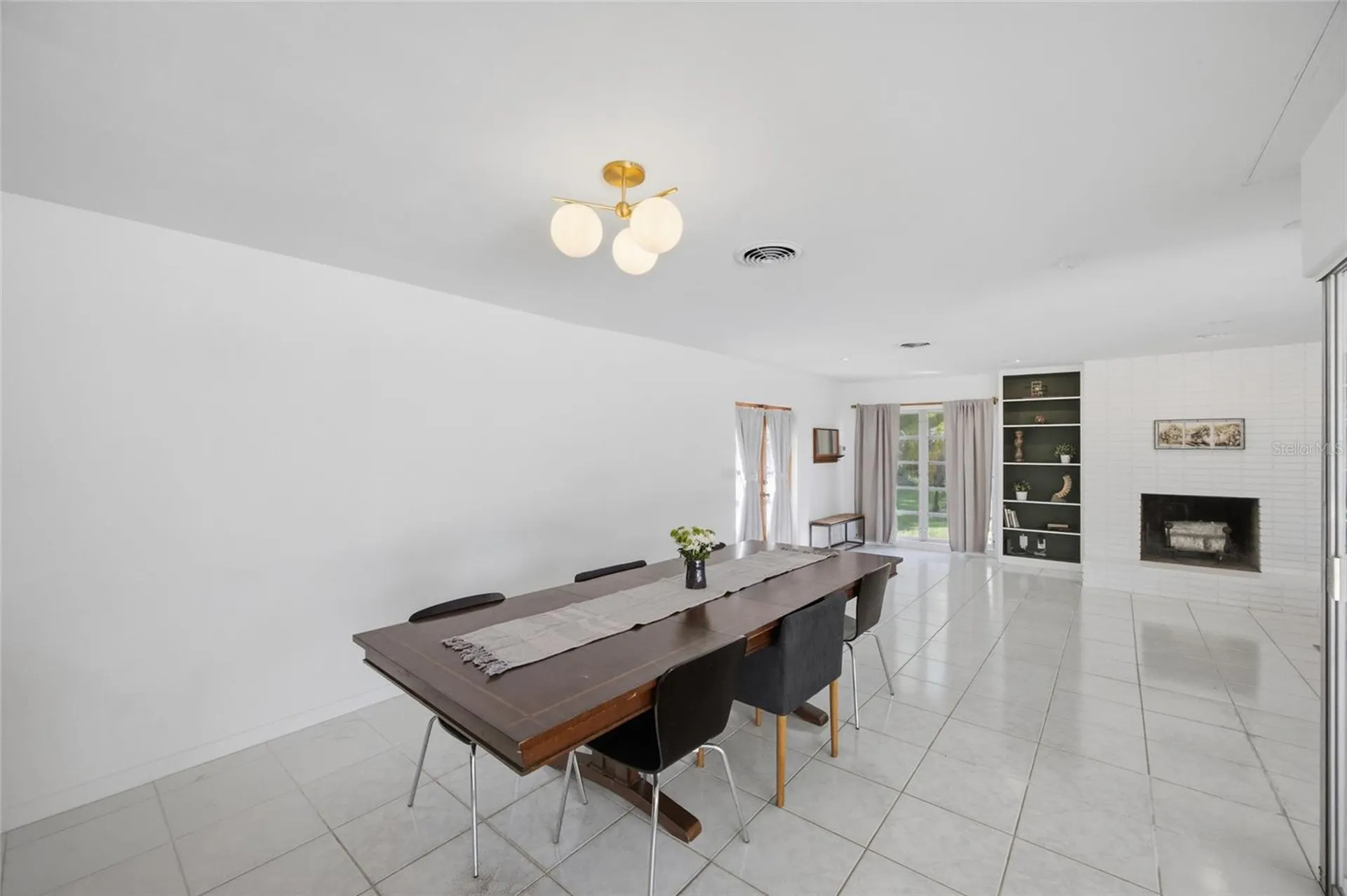 615 Fontana Lane Bradenton FL 34209