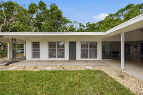 615 Fontana Lane Bradenton FL 34209