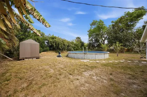 615 Fontana Lane Bradenton FL 34209