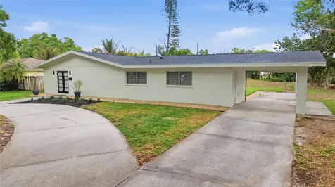 615 Fontana Lane Bradenton FL 34209