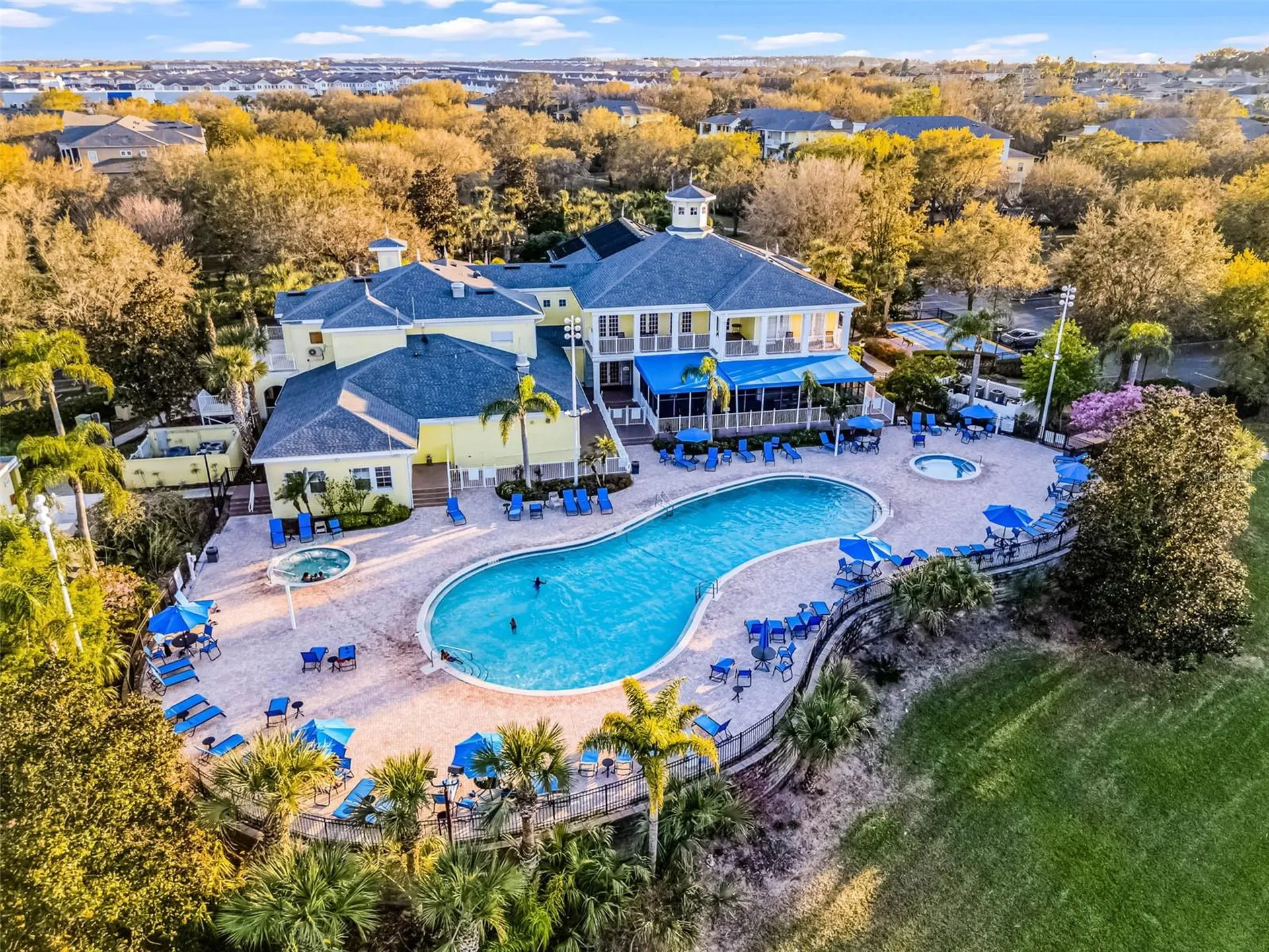 810 Lucaya Loop Davenport FL 33897