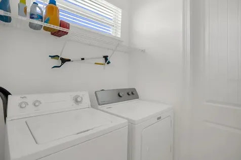 699 S Dixie Drive Howey In The Hills FL 34737