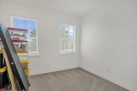 699 S Dixie Drive Howey In The Hills FL 34737