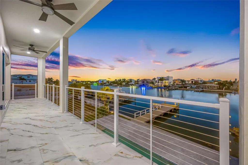 11460 7th Street E Treasure Island FL 33706