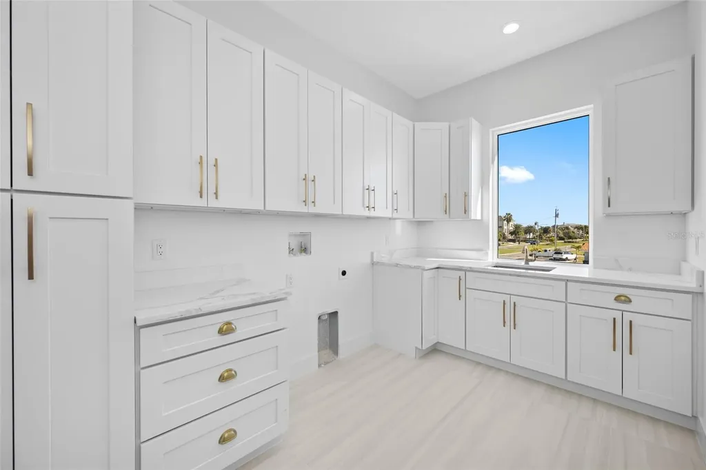 11460 7th Street E Treasure Island FL 33706