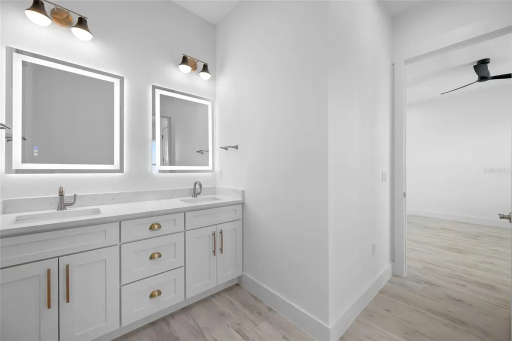 11460 7th Street E Treasure Island FL 33706