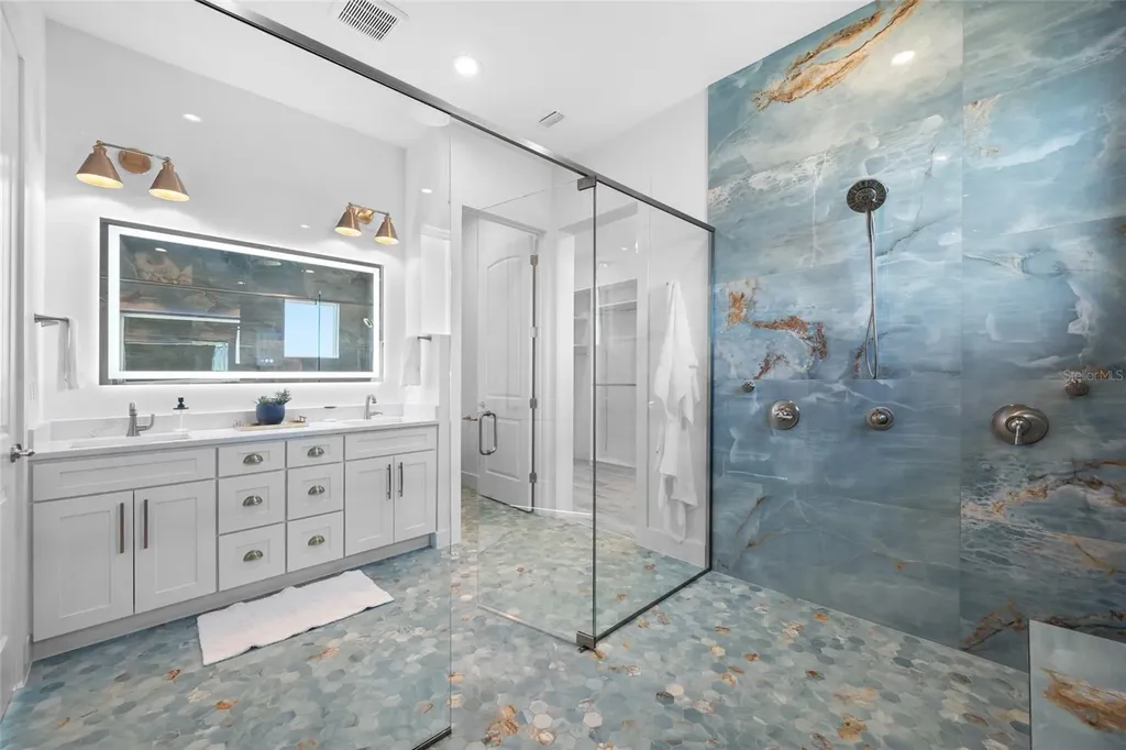 11460 7th Street E Treasure Island FL 33706