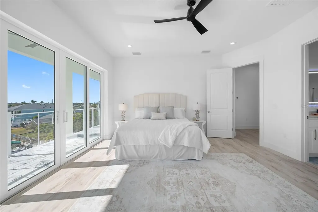 11460 7th Street E Treasure Island FL 33706