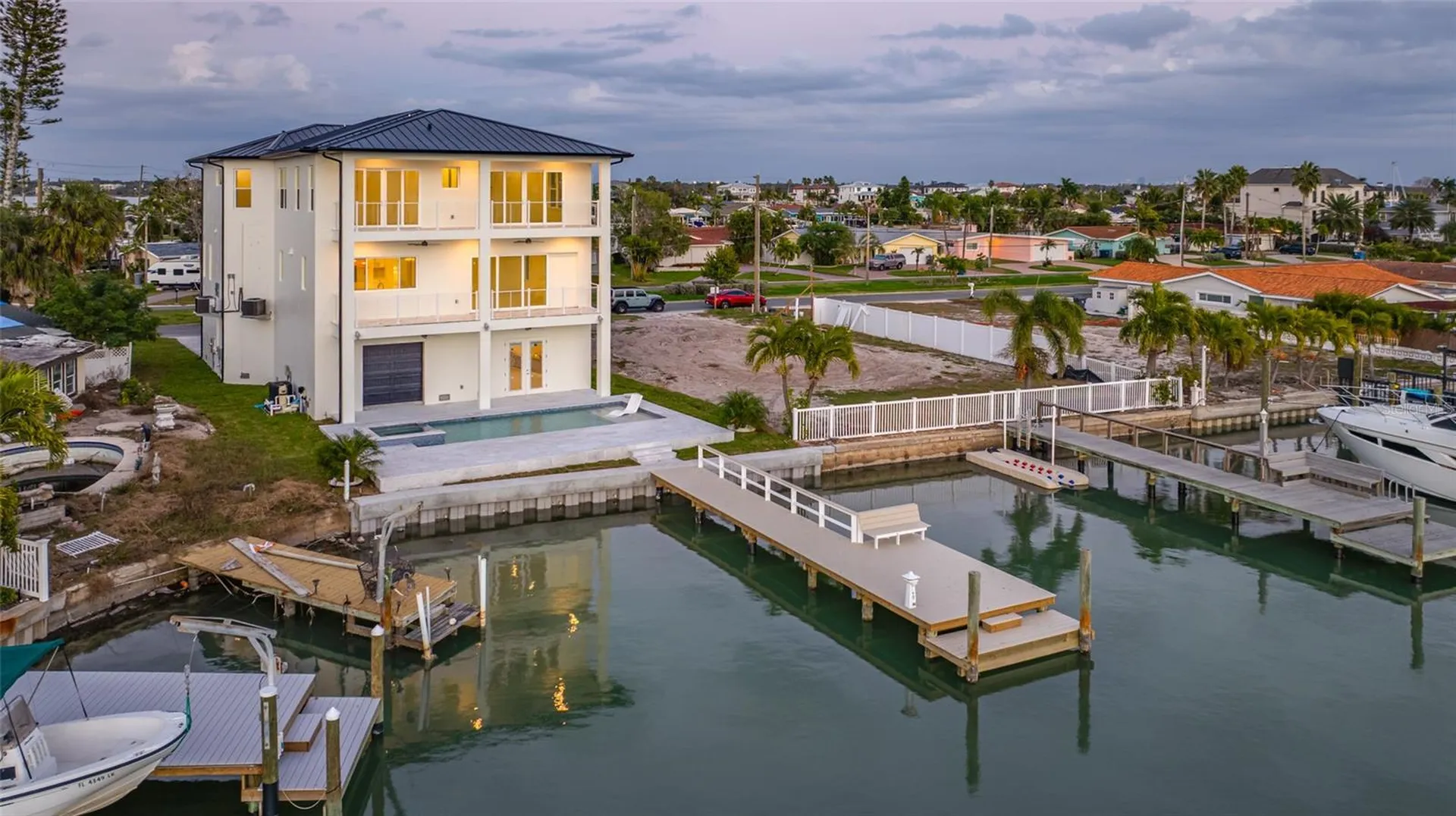 11460 7th Street E Treasure Island FL 33706