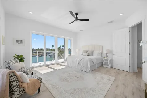 11460 7th Street E Treasure Island FL 33706