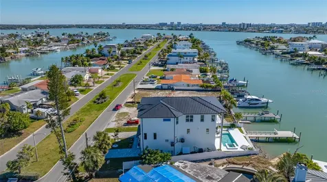 11460 7th Street E Treasure Island FL 33706