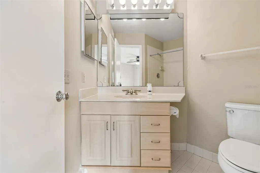 6000 Bahia Del Mar Circle St Petersburg FL 33715