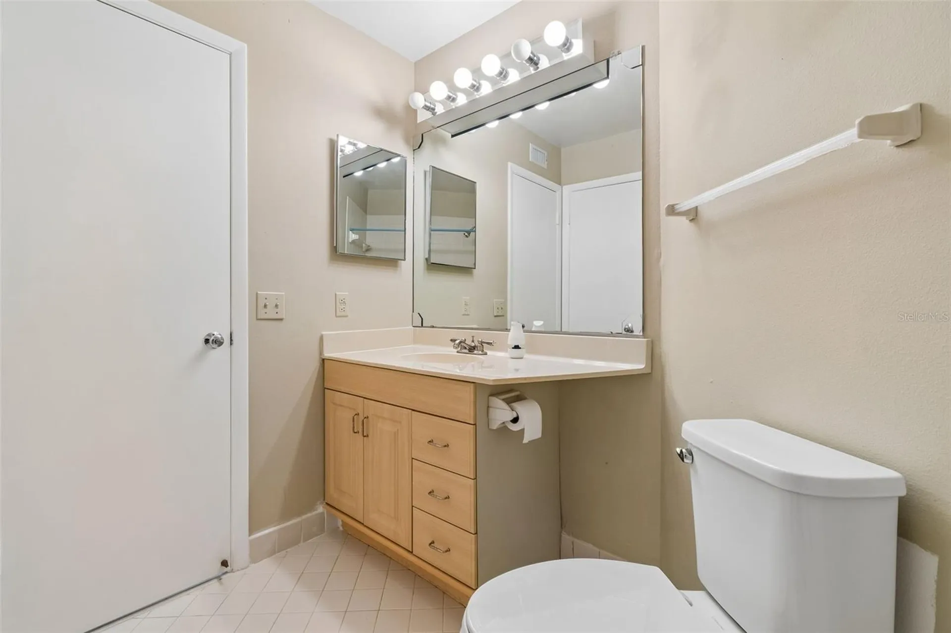 6000 Bahia Del Mar Circle St Petersburg FL 33715