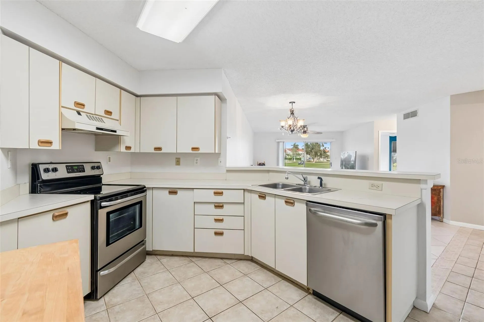 6000 Bahia Del Mar Circle St Petersburg FL 33715
