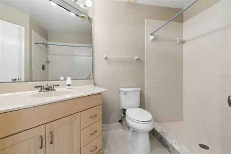 6000 Bahia Del Mar Circle St Petersburg FL 33715