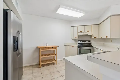 6000 Bahia Del Mar Circle St Petersburg FL 33715