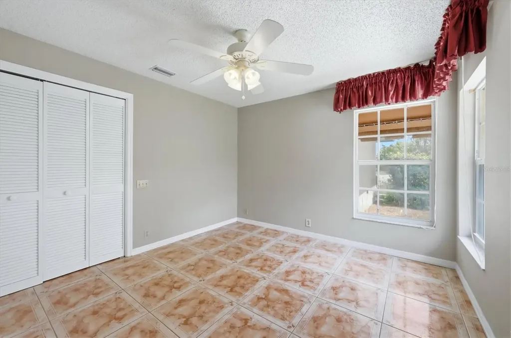 4738 Dundee Drive Bradenton FL 34210