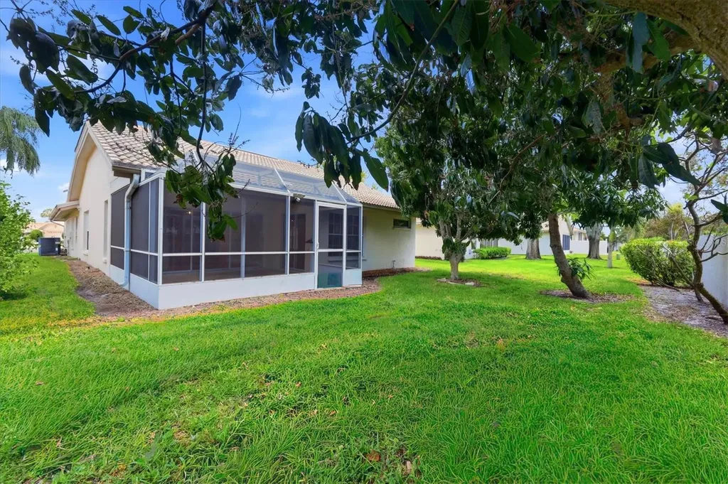 4738 Dundee Drive Bradenton FL 34210