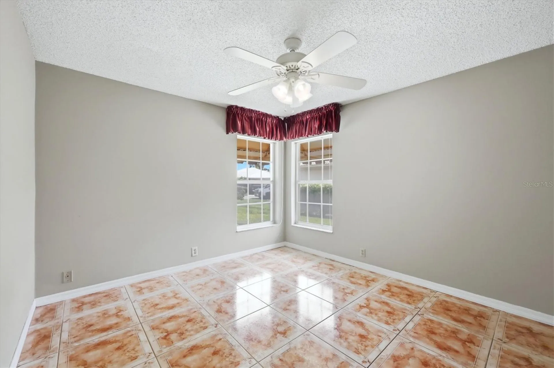 4738 Dundee Drive Bradenton FL 34210