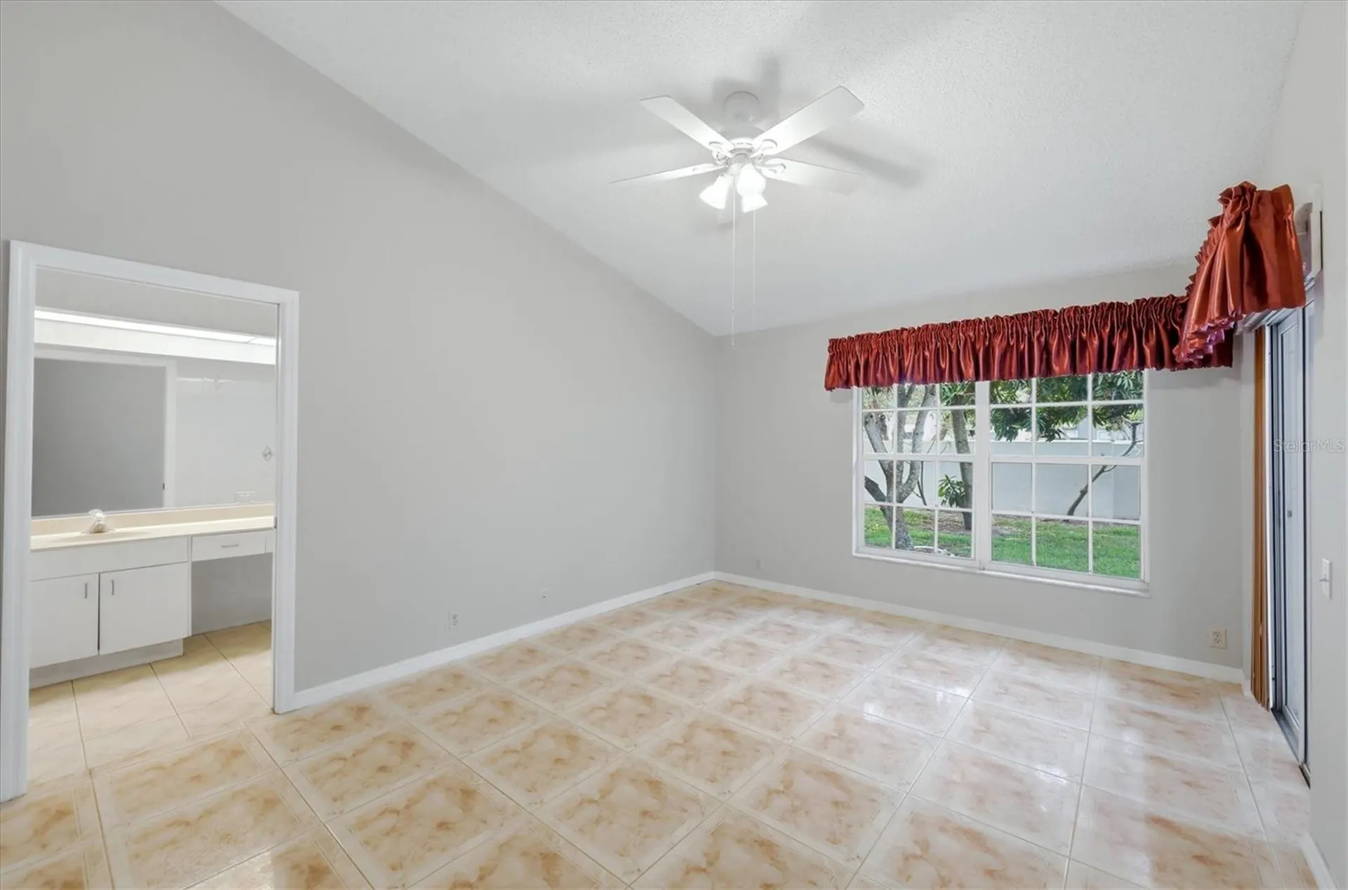 4738 Dundee Drive Bradenton FL 34210
