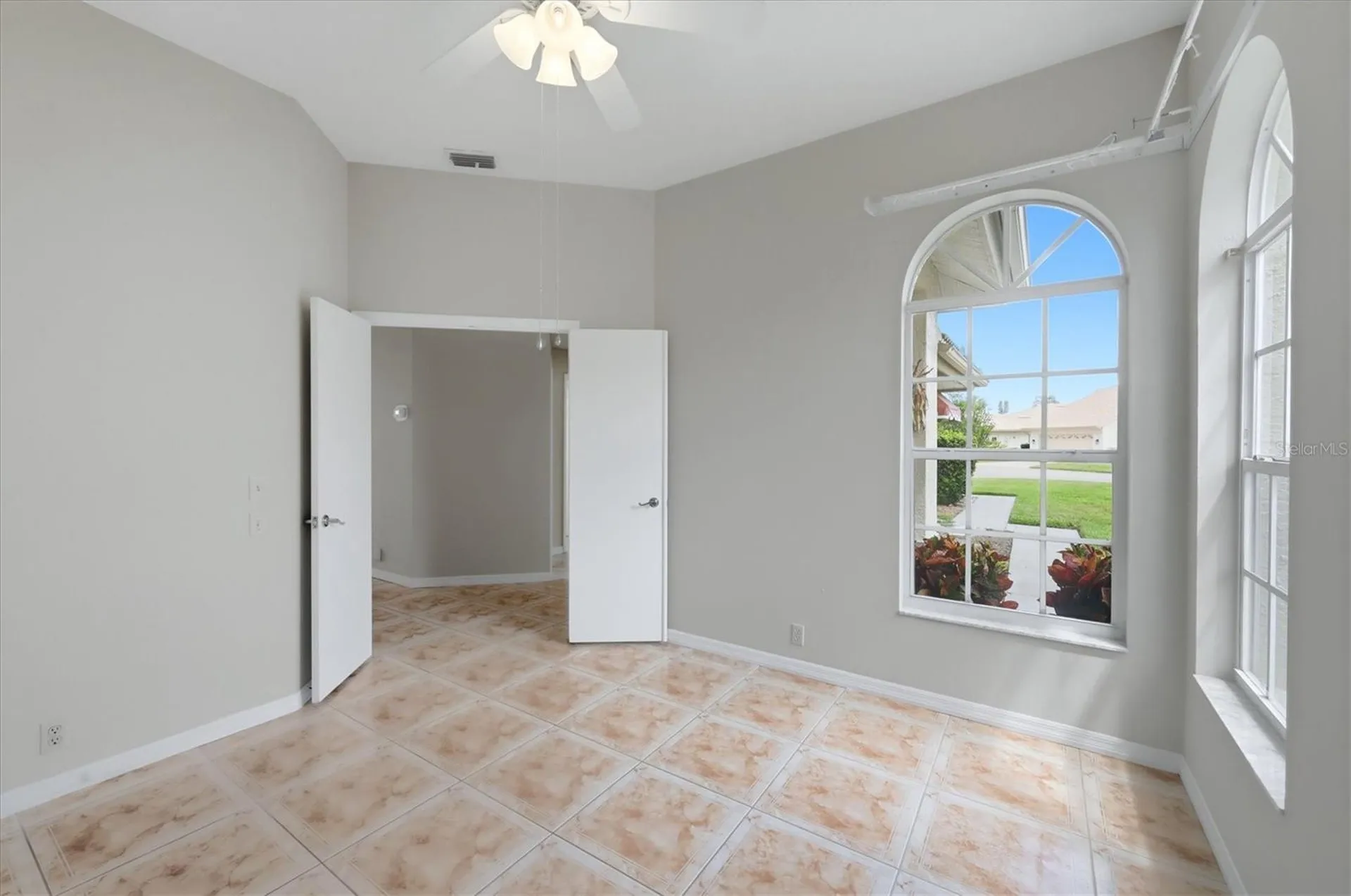 4738 Dundee Drive Bradenton FL 34210