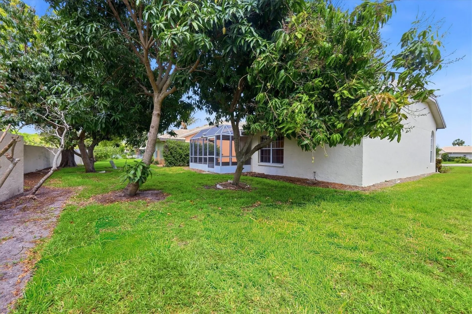 4738 Dundee Drive Bradenton FL 34210