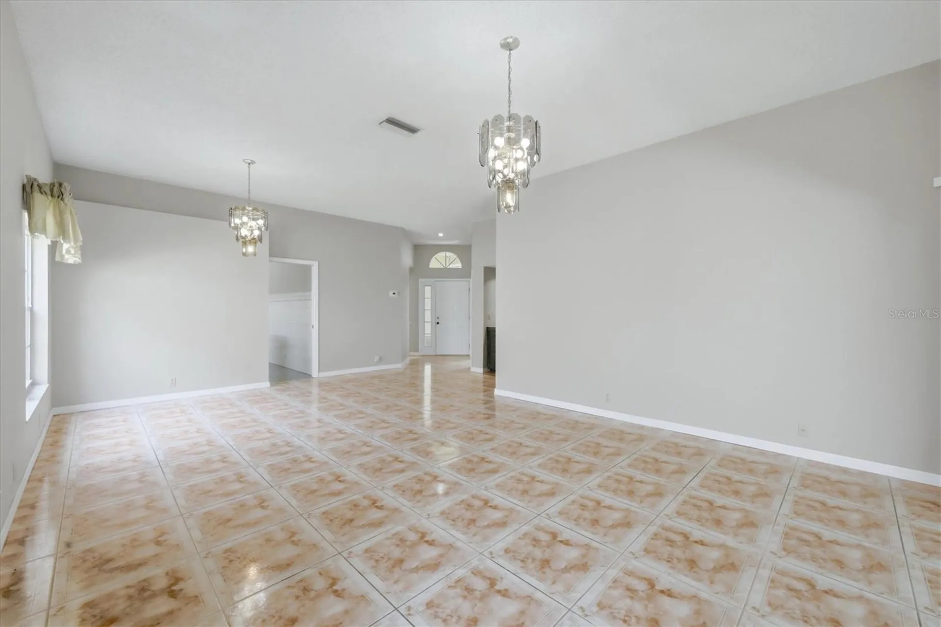 4738 Dundee Drive Bradenton FL 34210