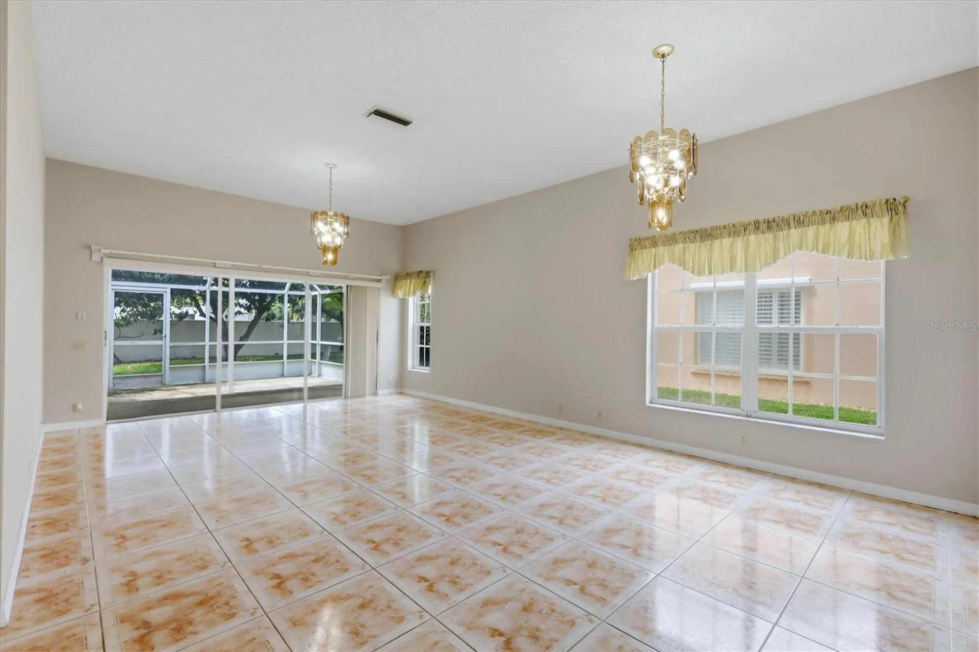 4738 Dundee Drive Bradenton FL 34210