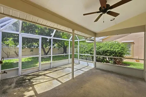 4738 Dundee Drive Bradenton FL 34210