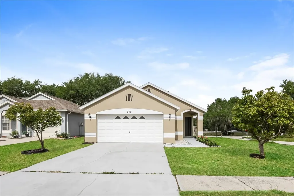 208 Summer Sails Drive Valrico FL 33594