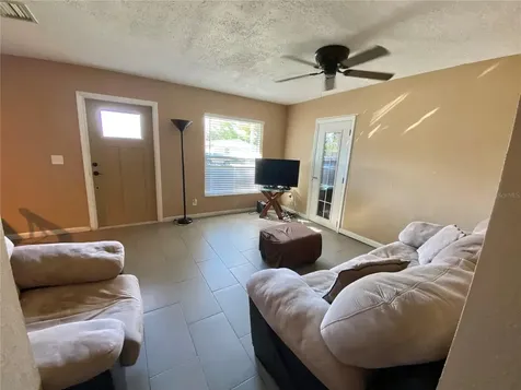 4403 Gandy Circle Tampa FL 33616
