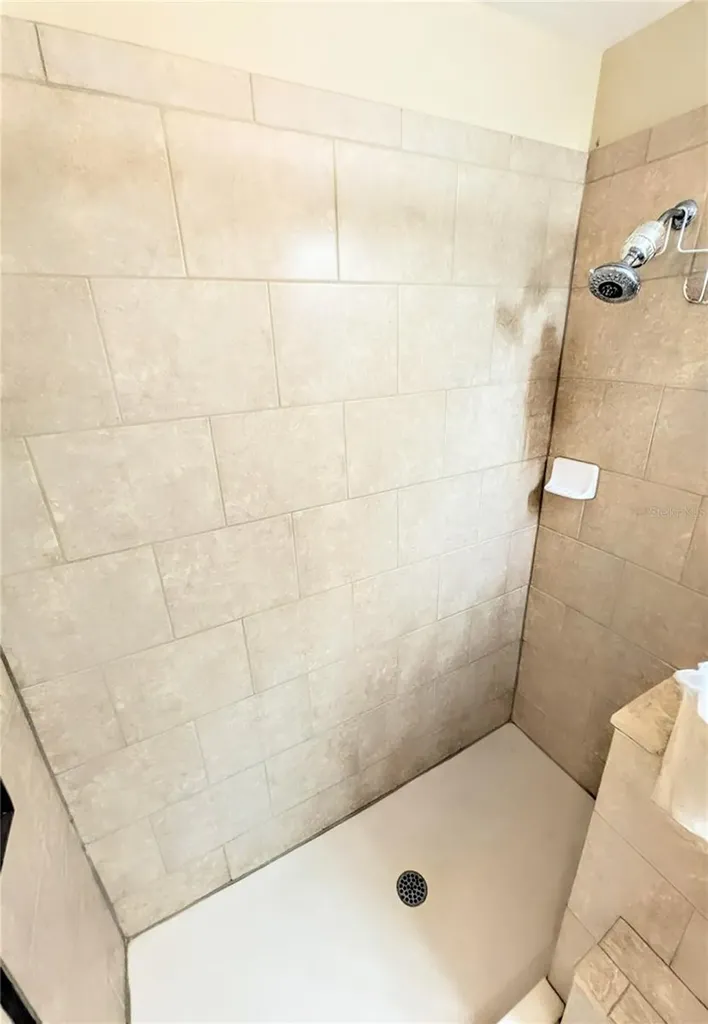 5687 Key Largo Court Bradenton FL 34203