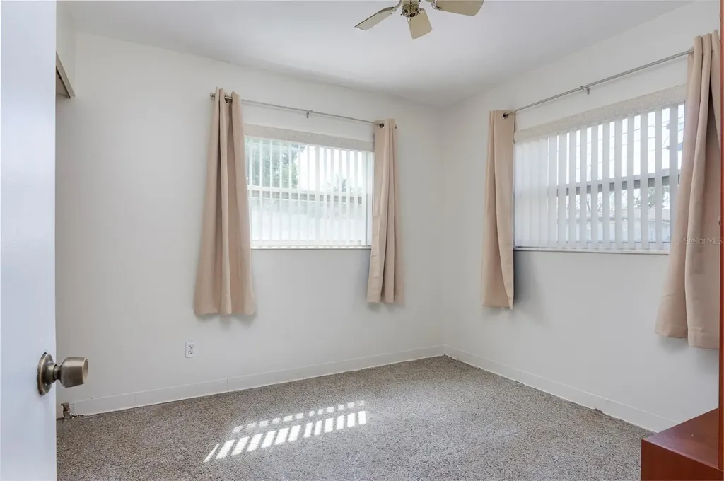 4748 49th Avenue N St Petersburg FL 33714