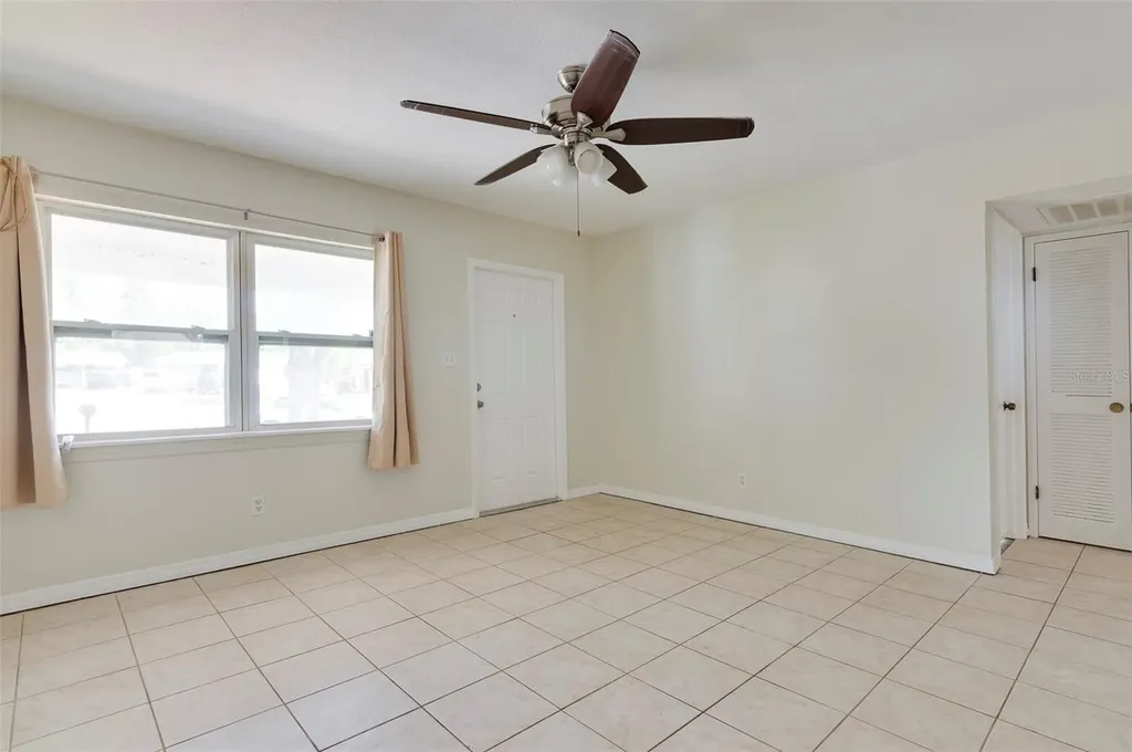 4748 49th Avenue N St Petersburg FL 33714