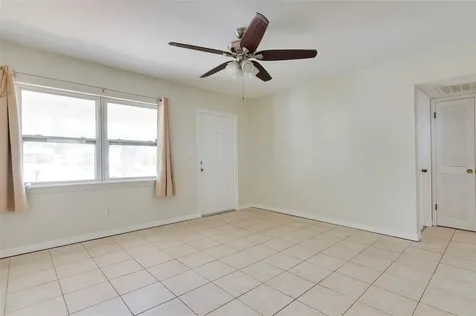 4748 49th Avenue N St Petersburg FL 33714