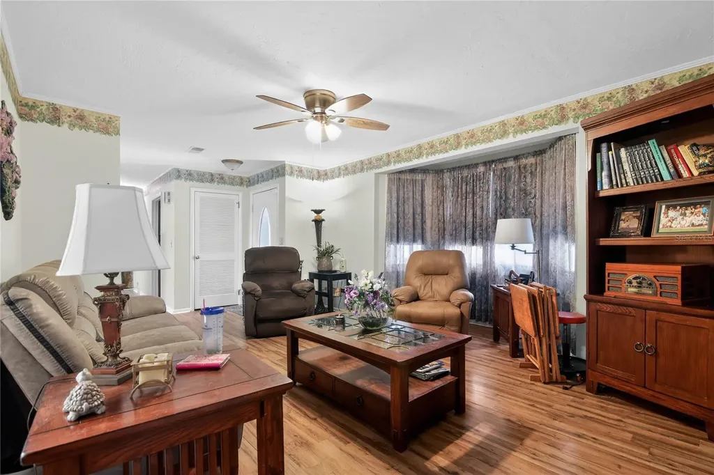 1803 SE 3rd Avenue Ocala FL 34471